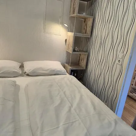 Terrassenhaus, 36 دوهنين